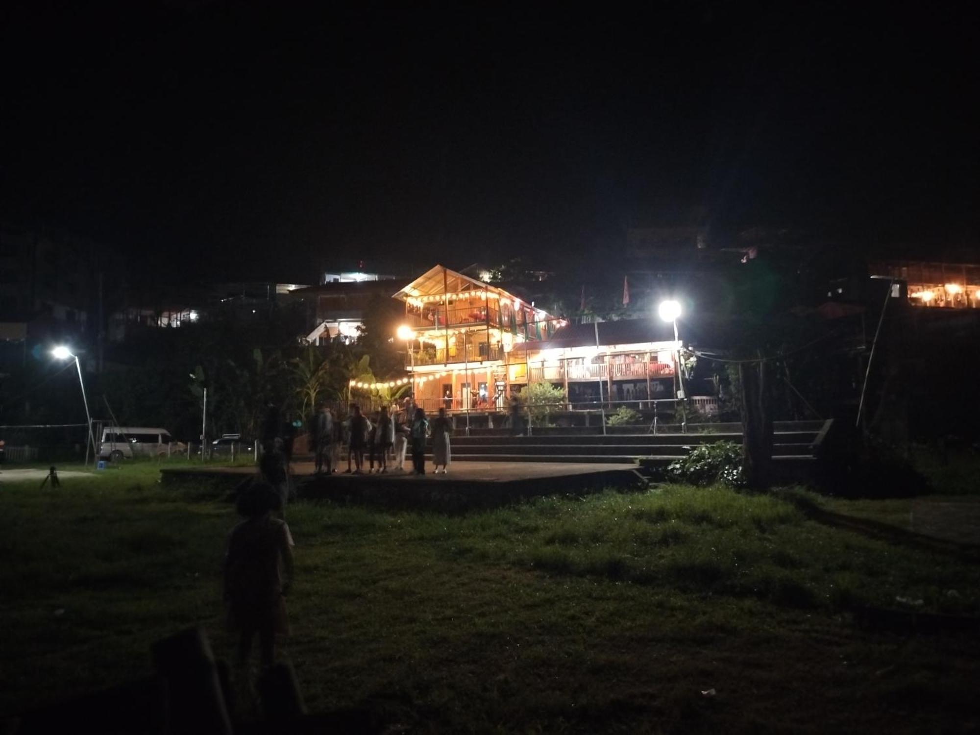 Tran Xuan Homestay Ba Be Екстер'єр фото