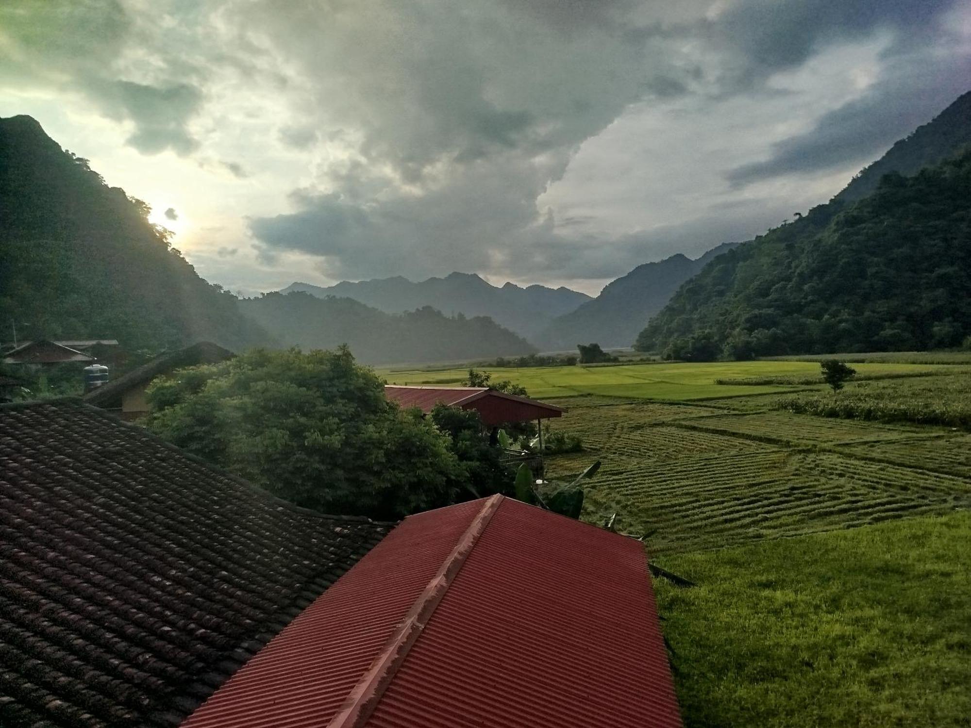 Tran Xuan Homestay Ba Be Екстер'єр фото