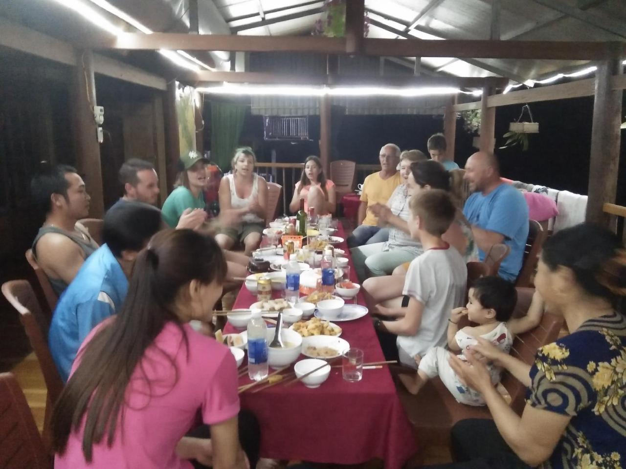 Tran Xuan Homestay Ba Be Екстер'єр фото