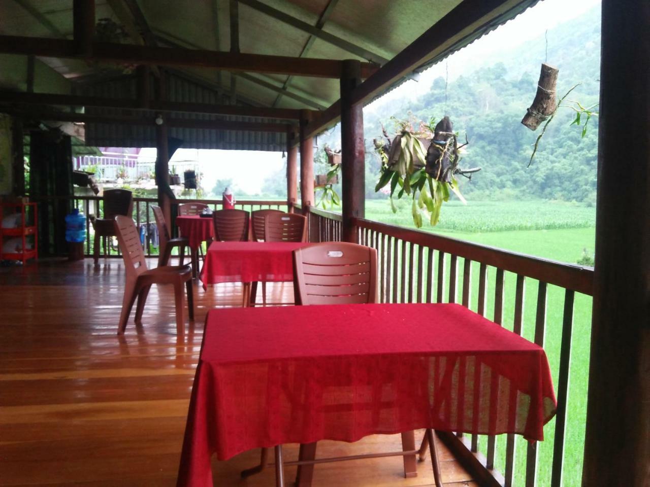 Tran Xuan Homestay Ba Be Екстер'єр фото