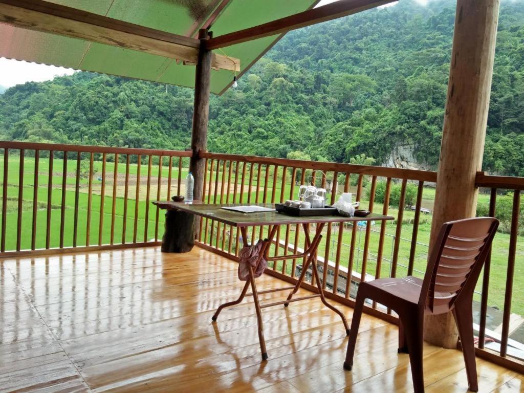 Tran Xuan Homestay Ba Be Екстер'єр фото